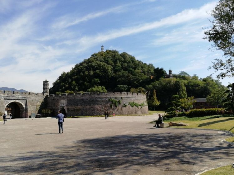 臺(tái)州府城墻(江南長(zhǎng)城,位于浙江臨海市)內(nèi)外景色